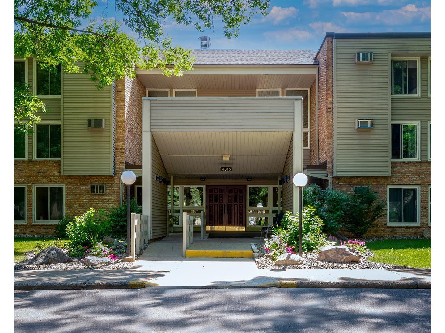 4045 Hodgson Road 321, Shoreview, MN, 55126 MLS 6011790 Edina Realty