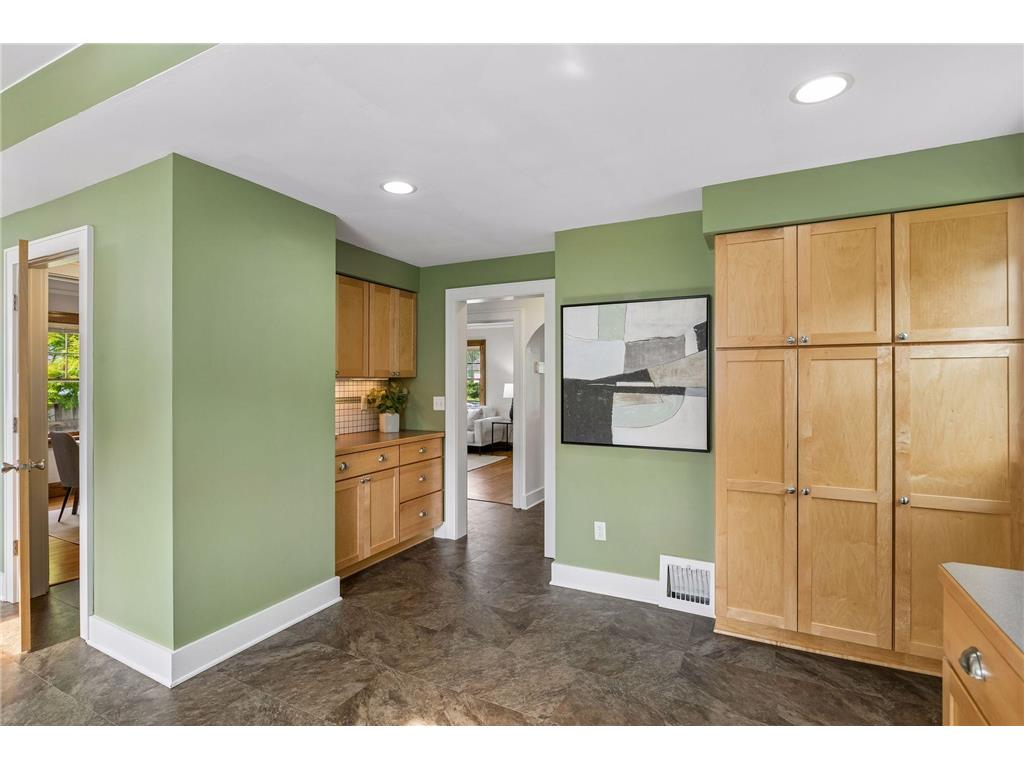4046 Vincent Avenue N Minneapolis MN 55412 7038878 image13