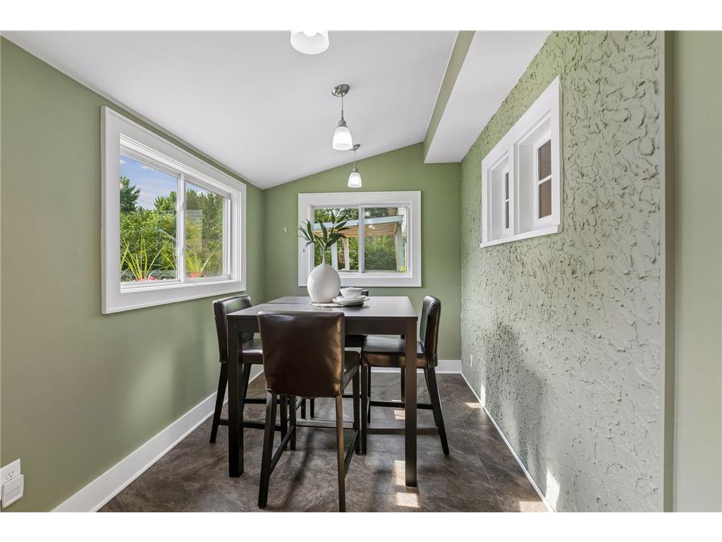 4046 Vincent Avenue N Minneapolis MN 55412 7038878 image14