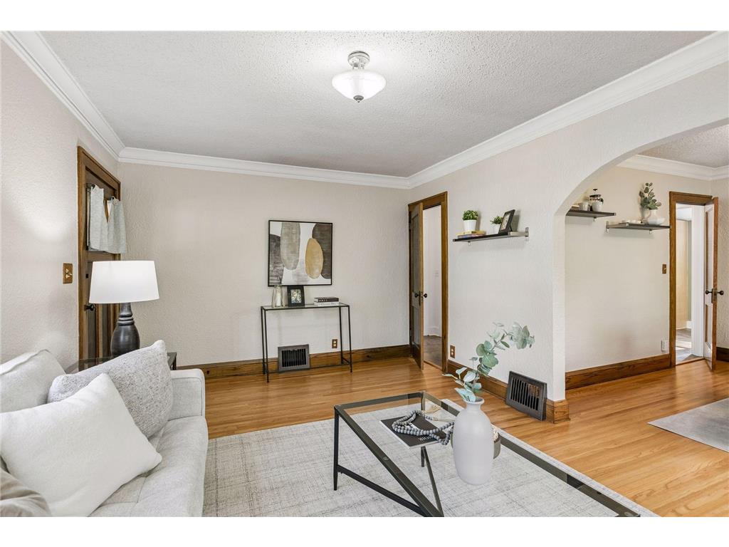 4046 Vincent Avenue N Minneapolis MN 55412 7038878 image7