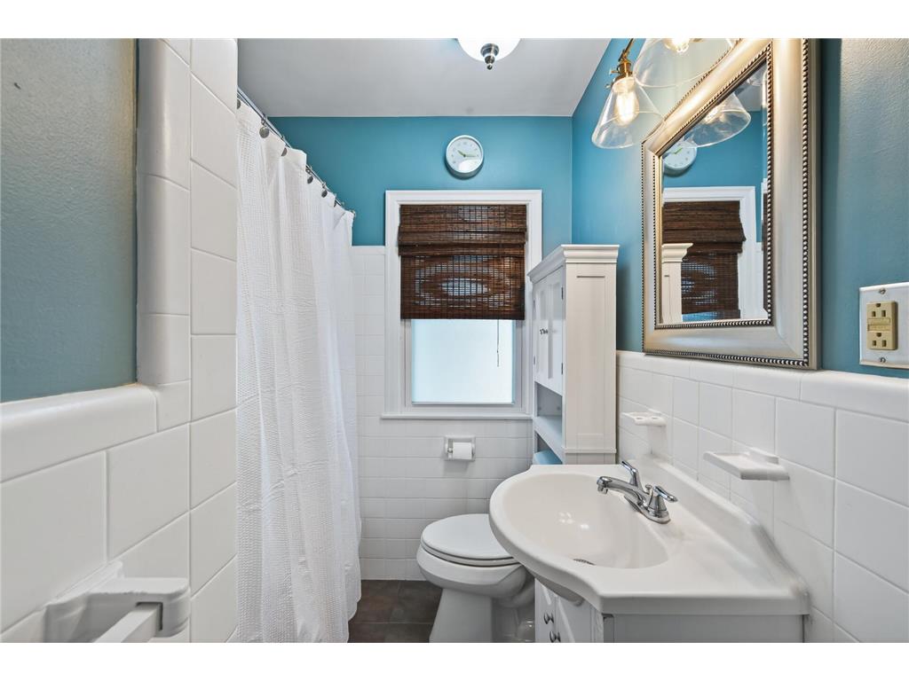 4048 17th Avenue S Minneapolis MN 55407 7066520 image23