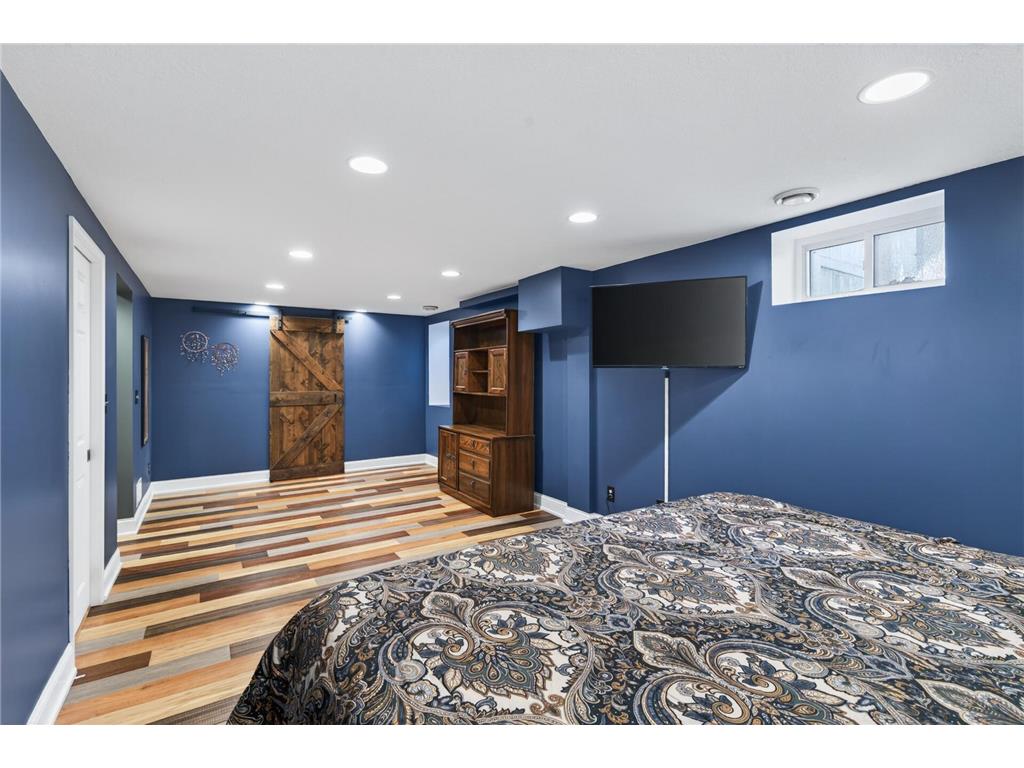 4048 17th Avenue S Minneapolis MN 55407 7066520 image32