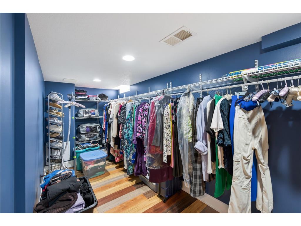 4048 17th Avenue S Minneapolis MN 55407 7066520 image37