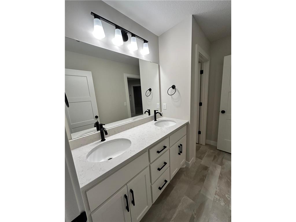 4048 Arbor Drive Woodbury MN 55129 7037830 image34