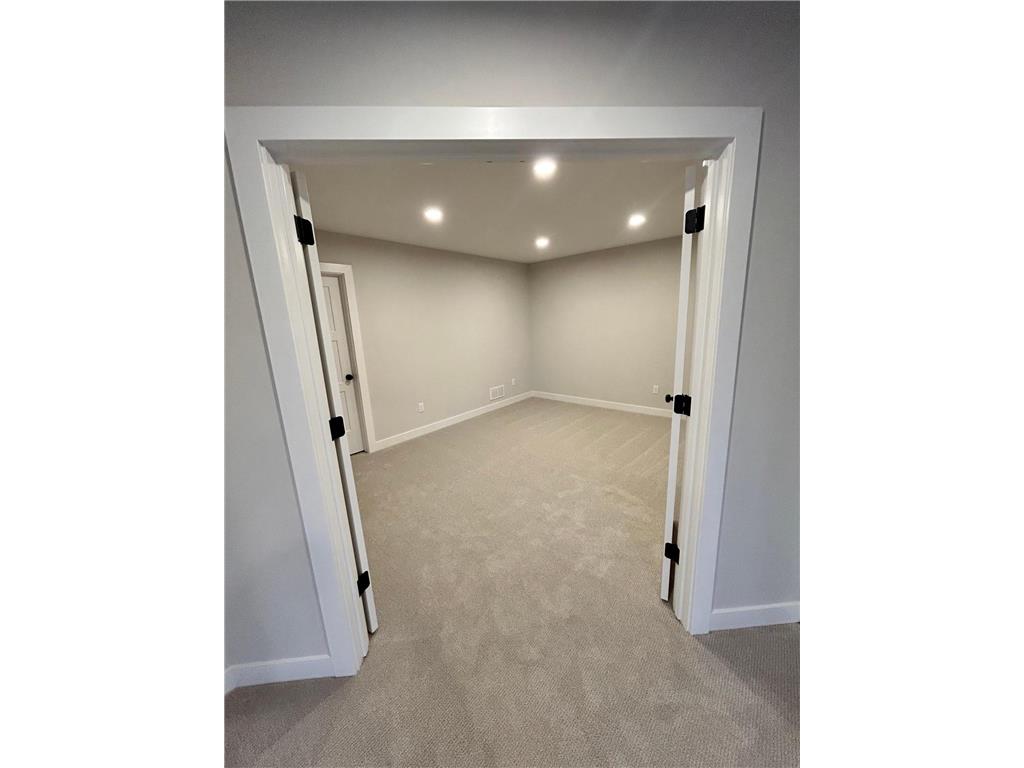 4048 Arbor Drive Woodbury MN 55129 7037830 image37