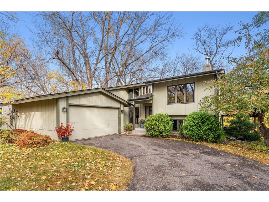 4048 Lakehill Circle White Bear Lake MN 55110 6646801 image1