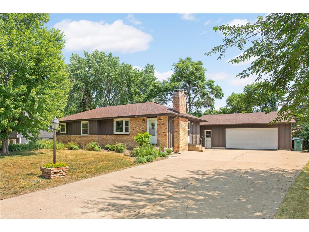 4049 82nd Avenue N Brooklyn Park MN 55443 6380194 image1