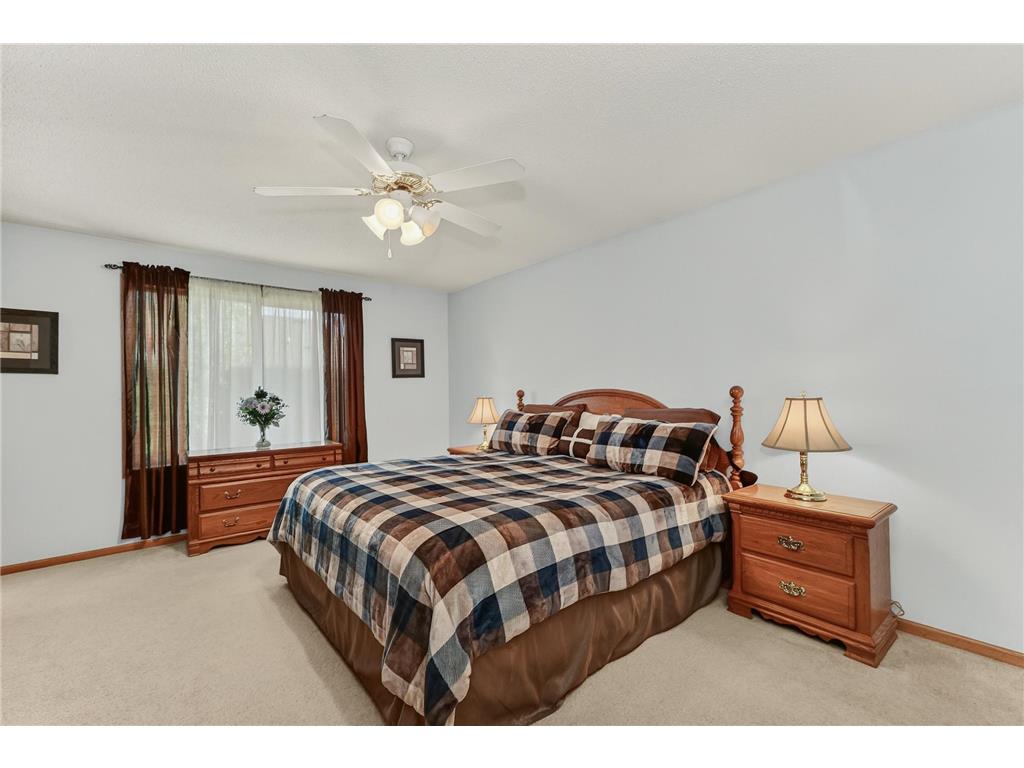 405 11th Avenue NW Dodge Center MN 55927 7086601 image16