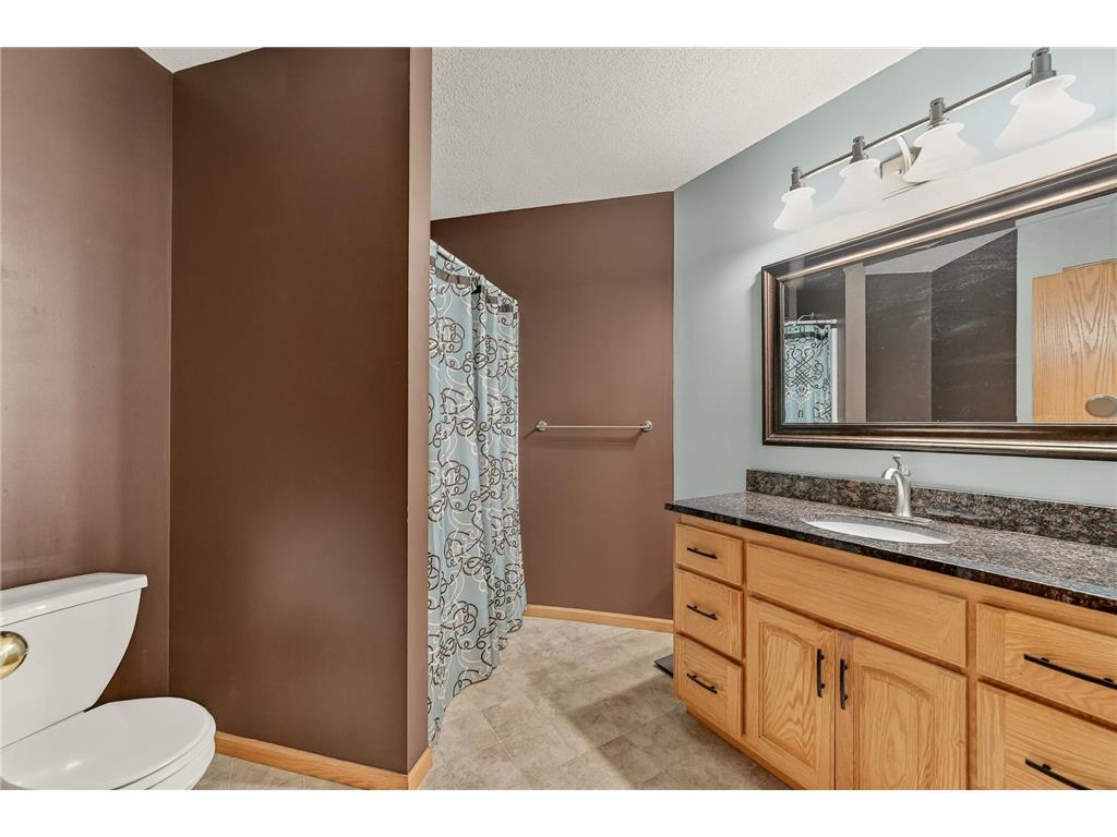 405 11th Avenue NW Dodge Center MN 55927 7086601 image18
