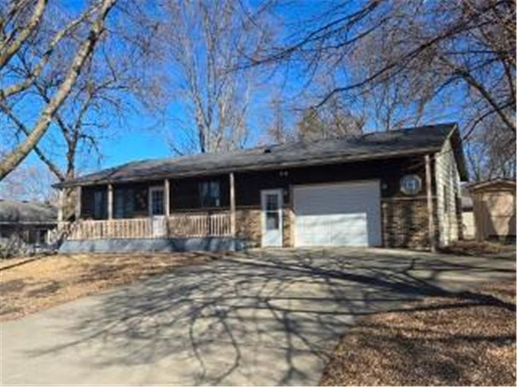 405 16th Avenue NE Waseca MN 56093 6726725 image1