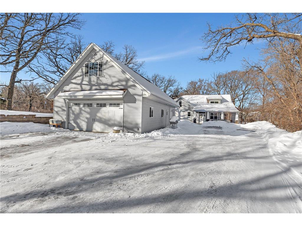 405 1st Avenue NE New London MN 56273 6333618 image1
