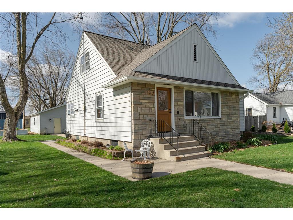 405 2nd Street W Claremont MN 55924 6522998 image1