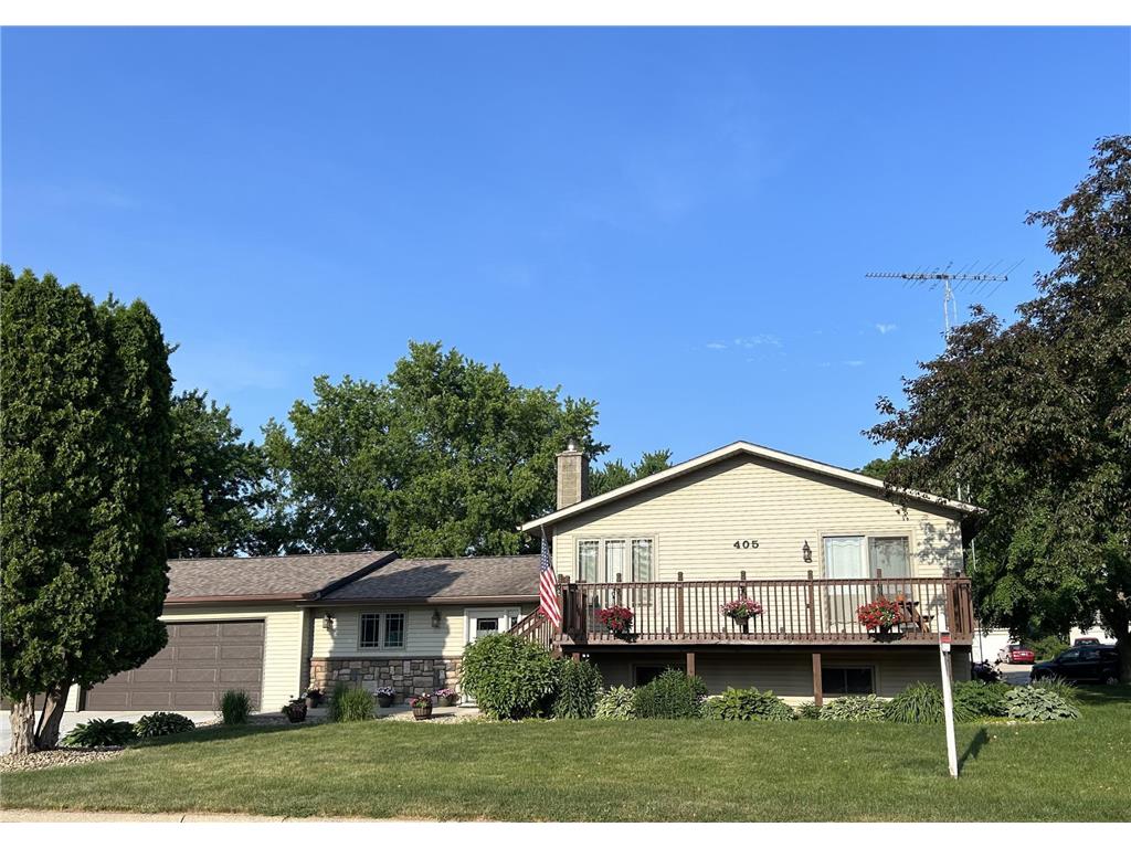 405 4th Street NE, Plainview, MN, 55964 MLS 6384153 Edina Realty