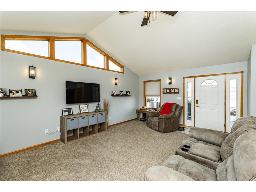 405 5th Street E Mantorville MN 55955 7017517 image4