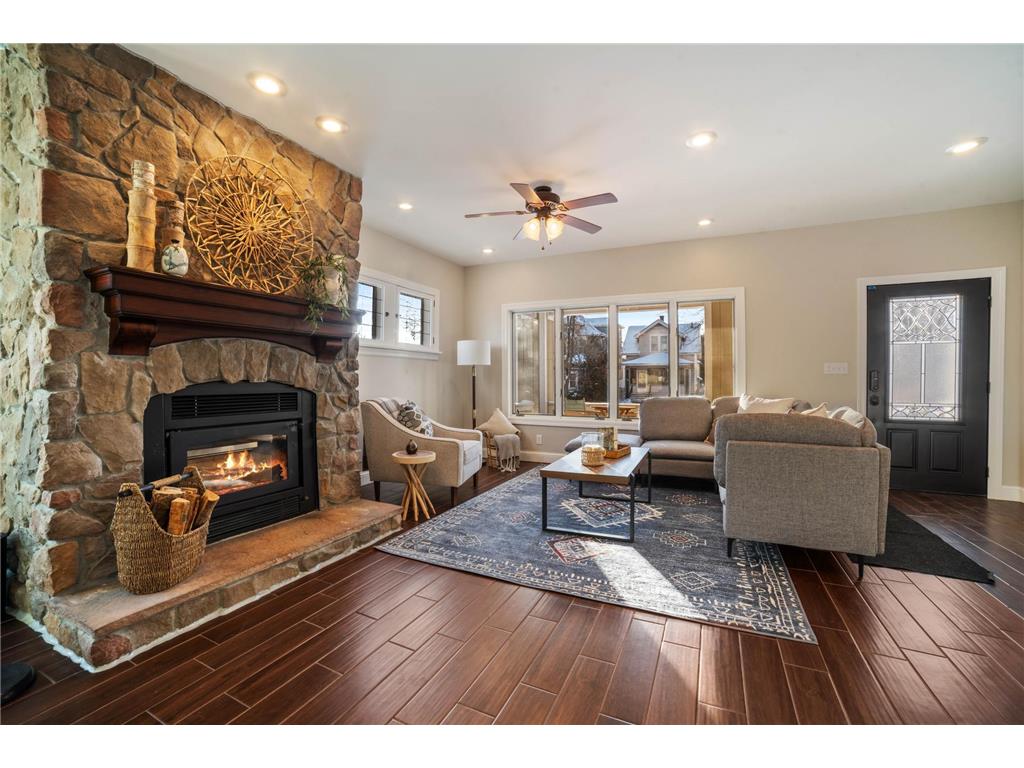 405 7th Street S Virginia MN 55792 6799631 image2