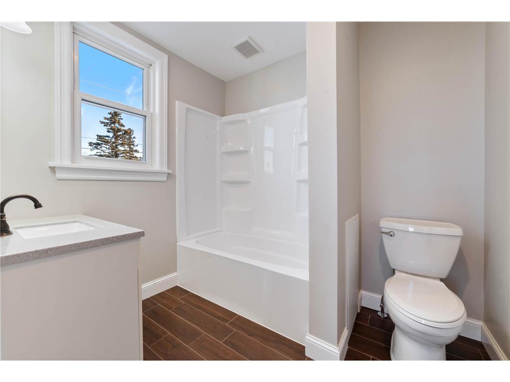 405 7th Street S Virginia MN 55792 6799631 image23