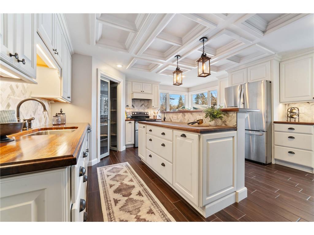 405 7th Street S Virginia MN 55792 7018310 image3