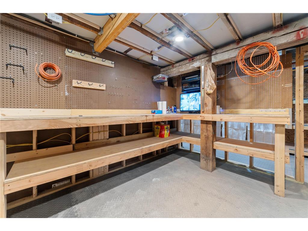 405 7th Street S Virginia MN 55792 7018310 image39