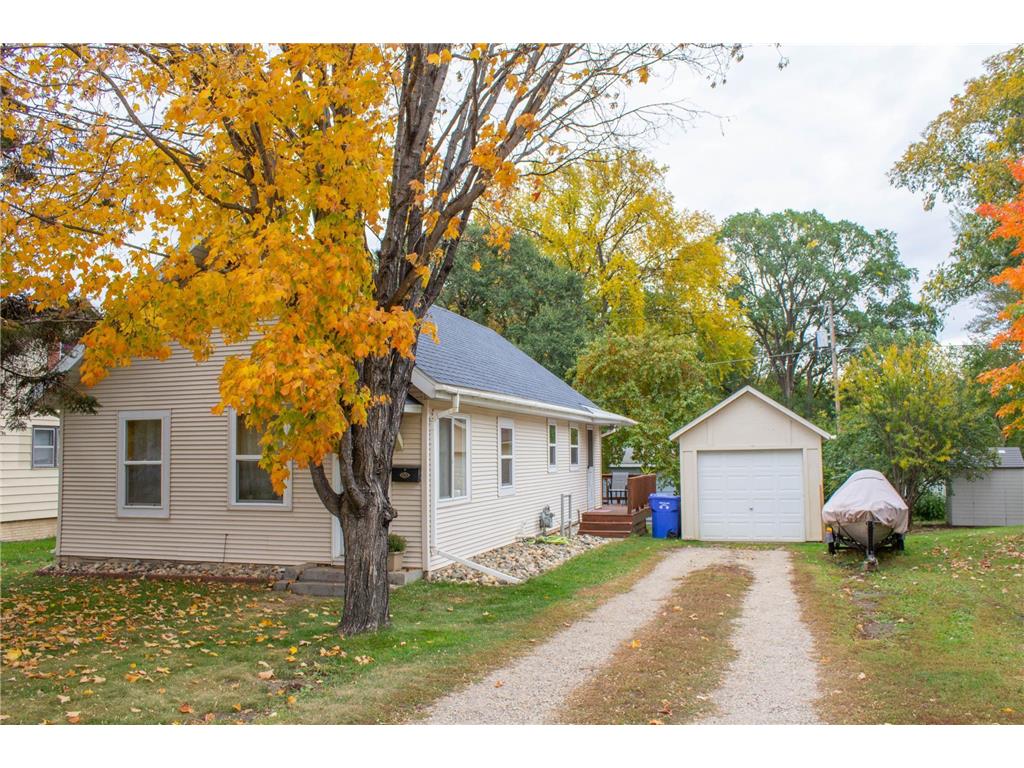 405 Bowling Avenue Detroit Lakes MN 56501 6268597 image1