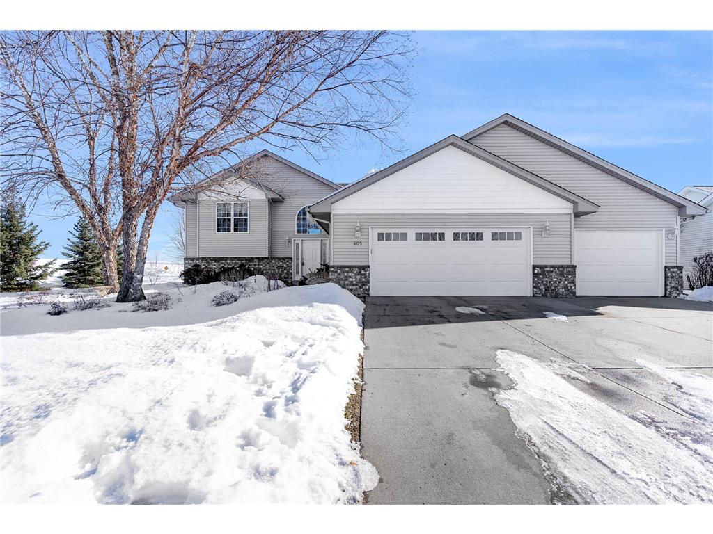 405 Chalupsky Avenue NE New Prague MN 56071 6327536 image1