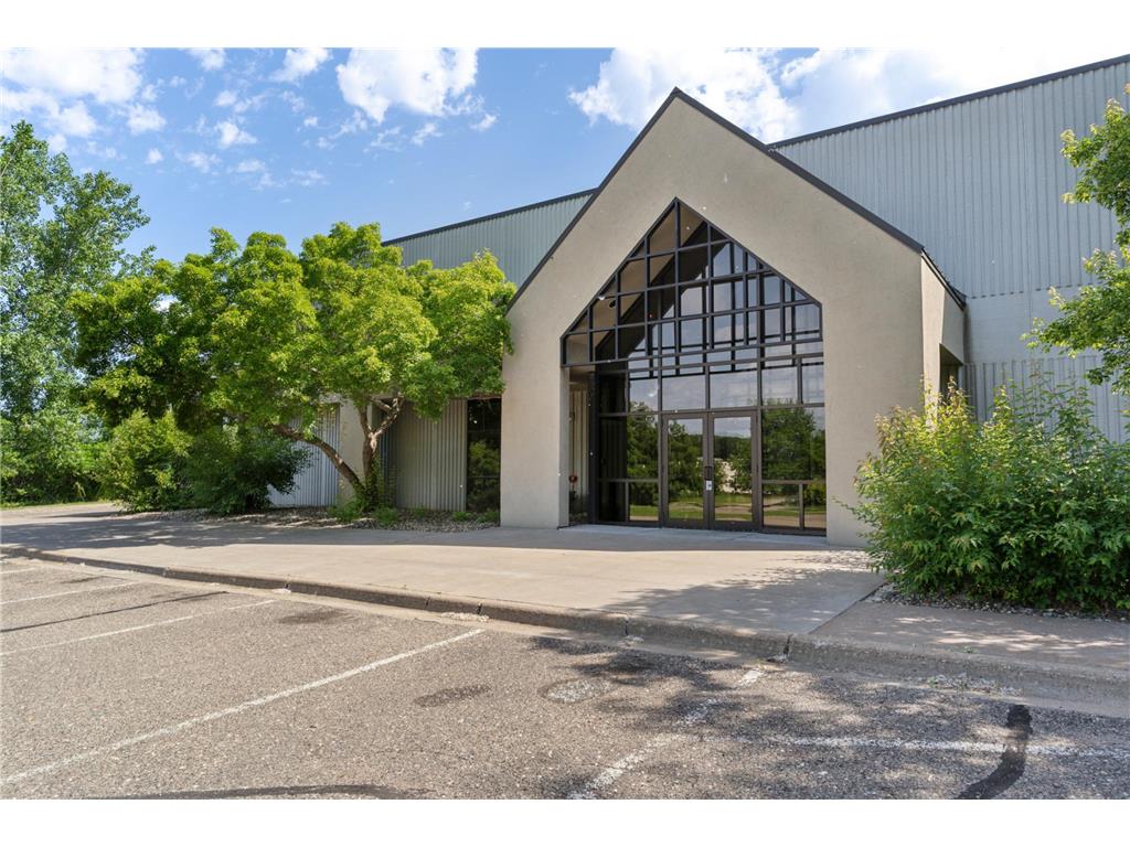 405 Commerce Court Vadnais Heights MN 55127 6817541 image1