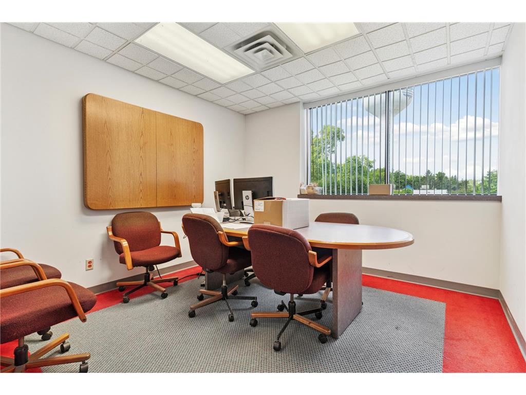 405 Commerce Court Vadnais Heights MN 55127 6817541 image13
