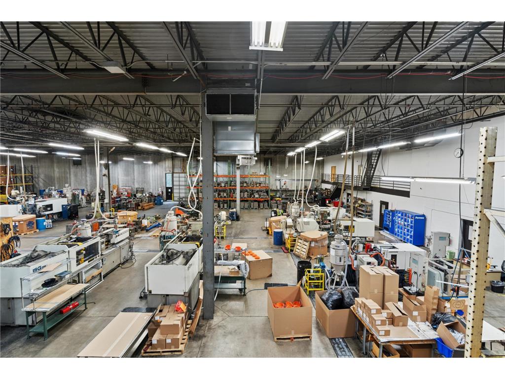 405 Commerce Court Vadnais Heights MN 55127 6817541 image23