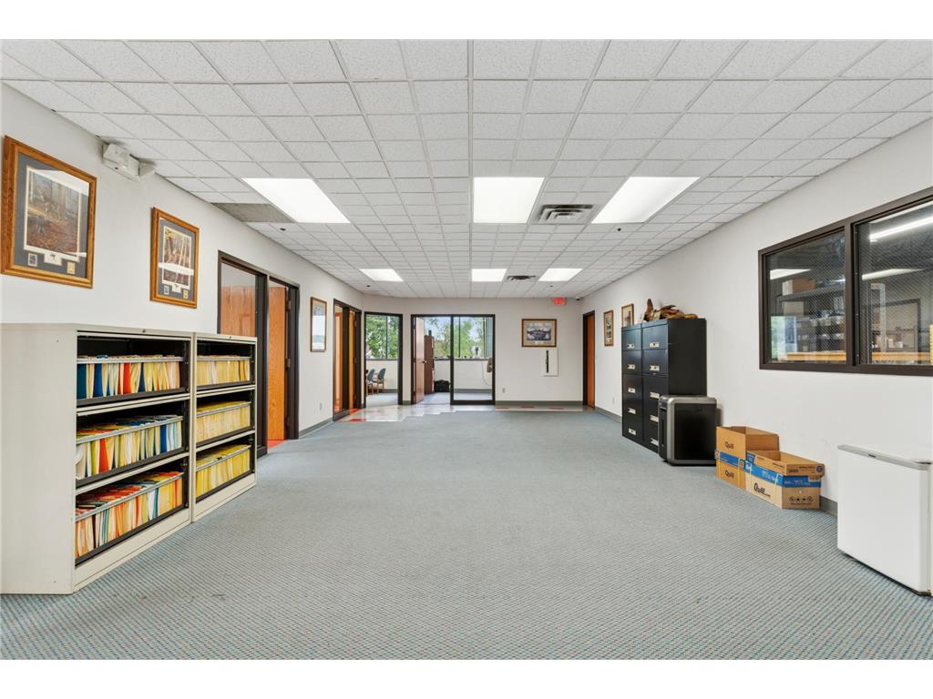 405 Commerce Court Vadnais Heights MN 55127 6817541 image9