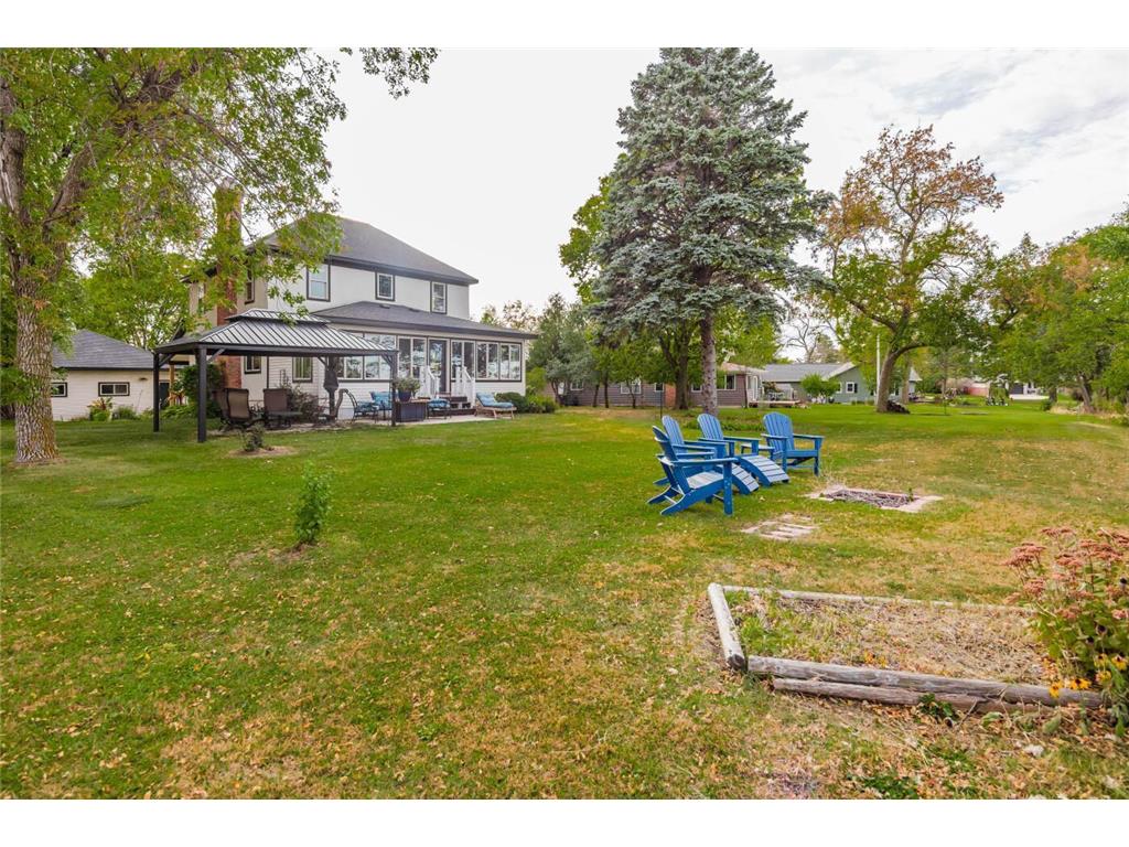 405 E Summit Street Battle Lake MN 56515 - West Battle 7026198 image5