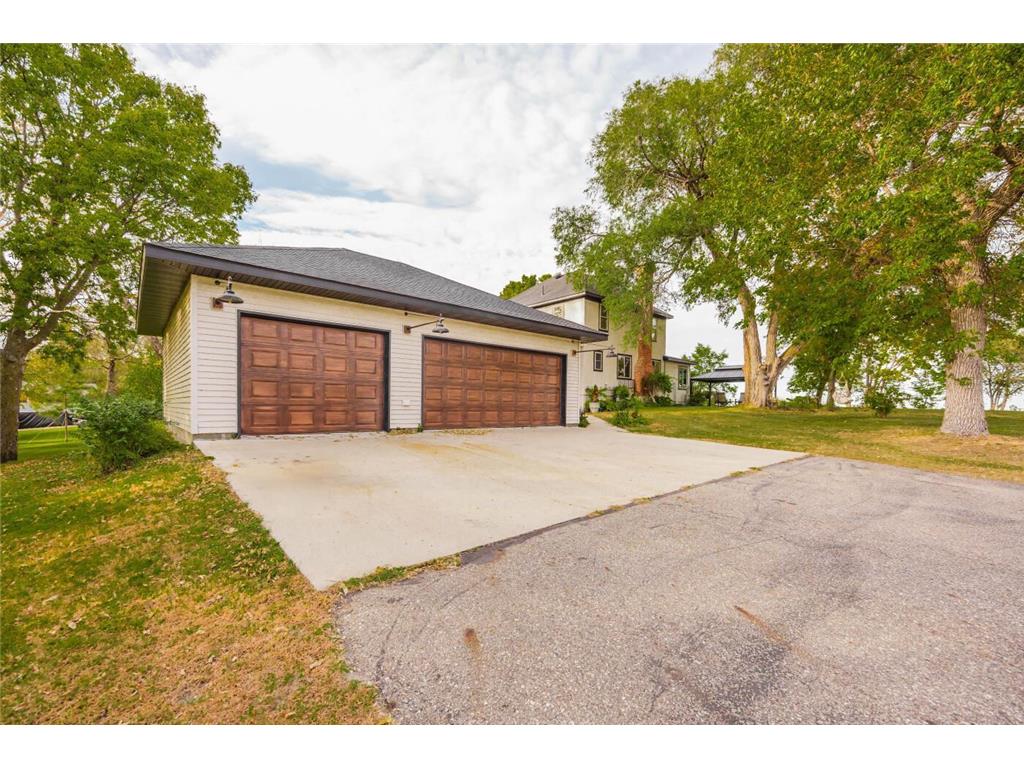 405 E Summit Street Battle Lake MN 56515 - West Battle 7026198 image9