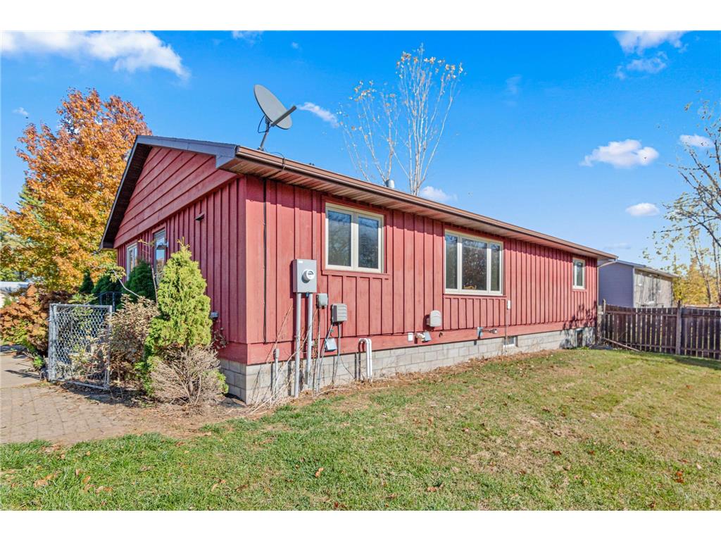 405 Elm Street Henderson MN 56044 6805648 image24