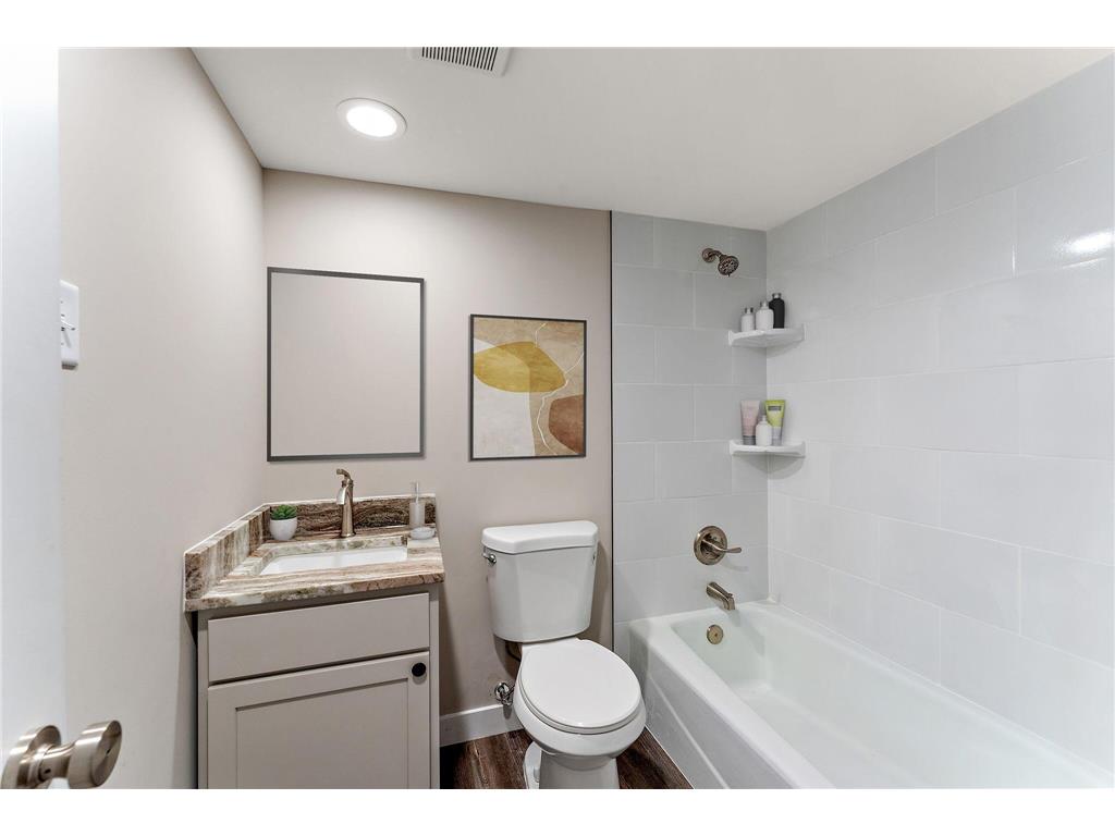 405 Judith Avenue Roseville MN 55113 6766088 image12