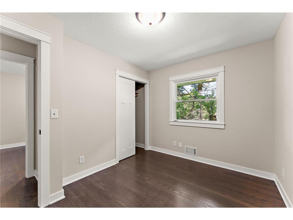 405 Judith Avenue Roseville MN 55113 6766088 image22