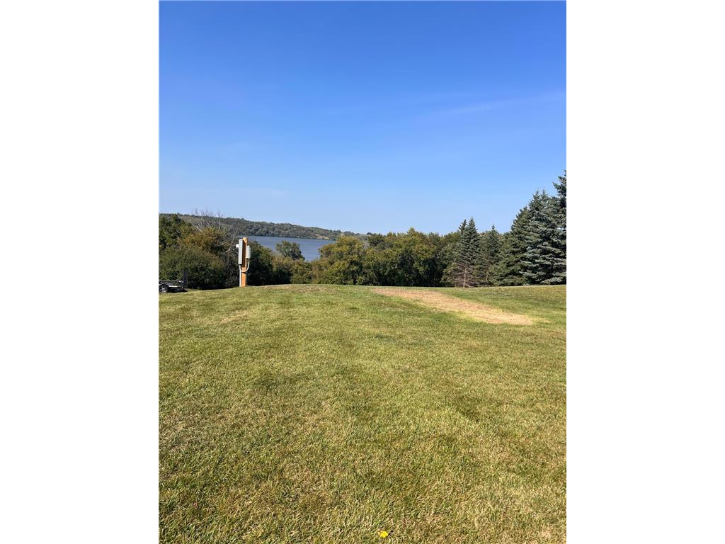 405 LakeView Street Lake Benton MN 56149 6787757 image1