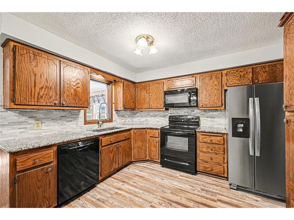 405 Lincoln Avenue N New Prague MN 56071 7019279 image4