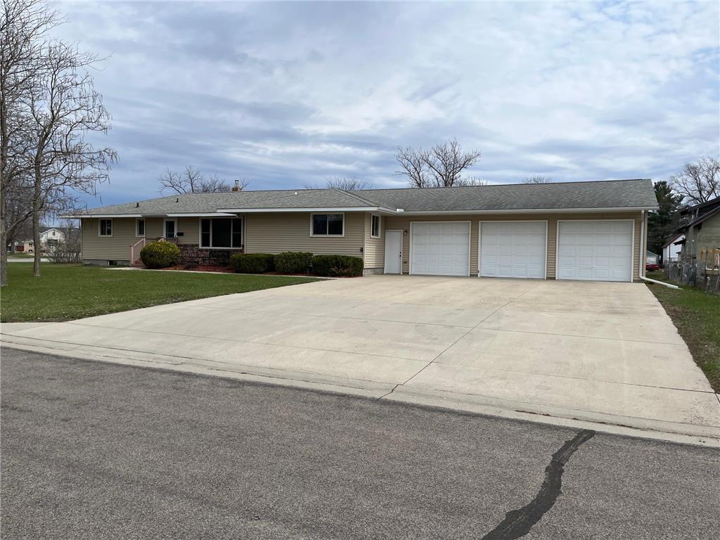 405 Richmond Street Paynesville MN 56362 6518456 image1