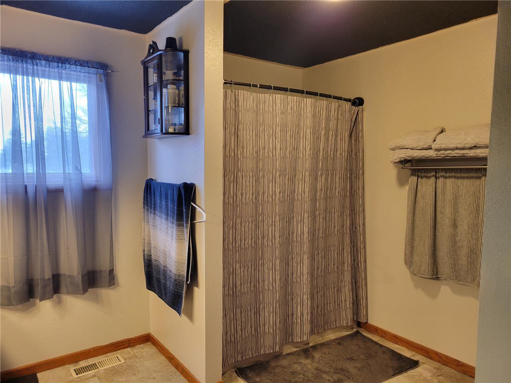 405 Riverside Avenue S Thief River Falls MN 56701 7027208 image18