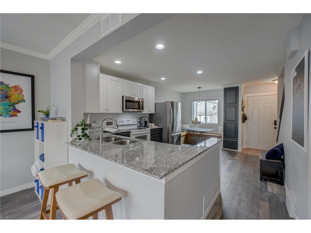 405 Robert Street S Saint Paul MN 55107 6810977 image11