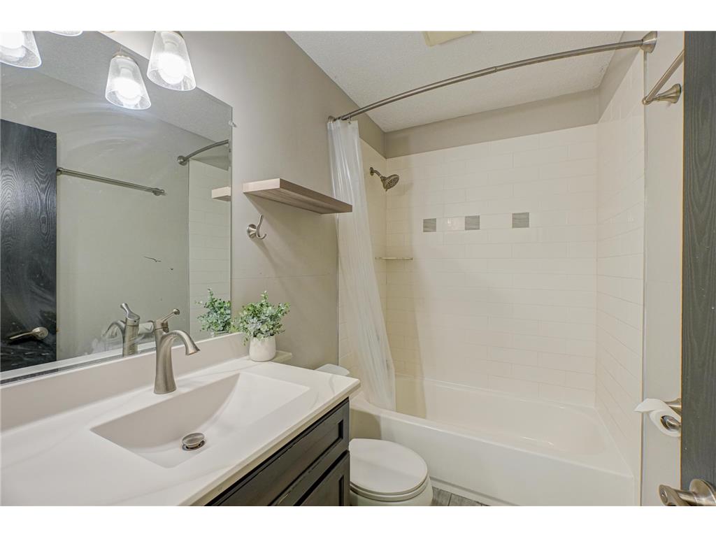 405 Robert Street S Saint Paul MN 55107 6810977 image21