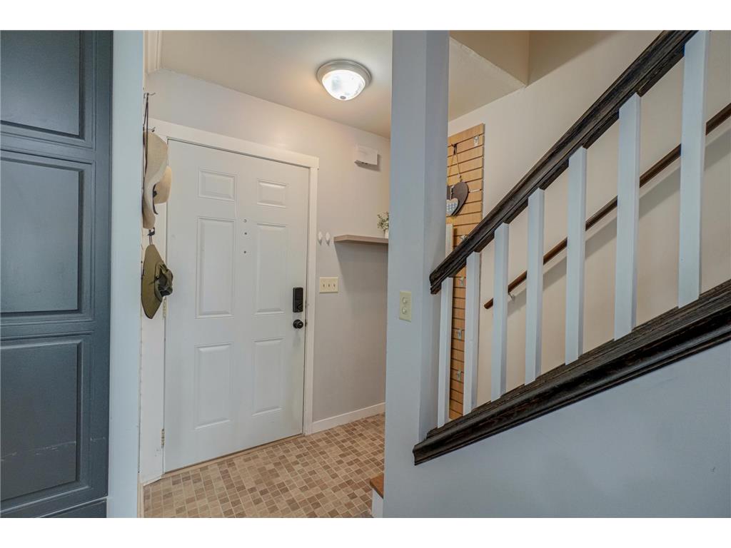 405 Robert Street S Saint Paul MN 55107 6810977 image5