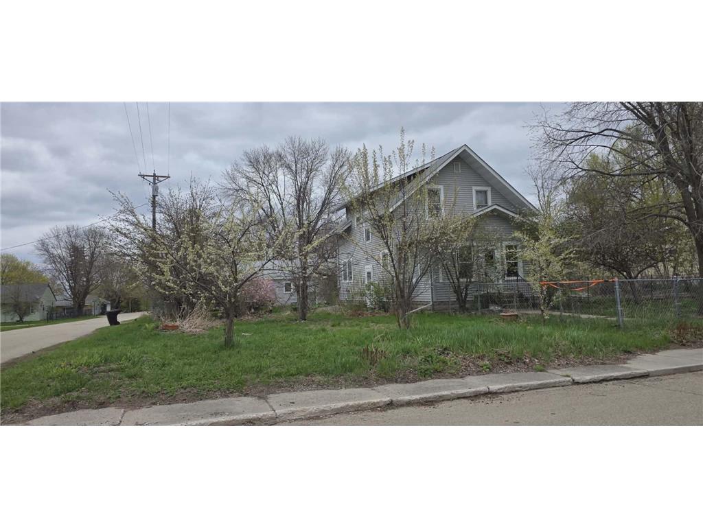 405 S 4th Street Milan MN 56262 7063089 image2