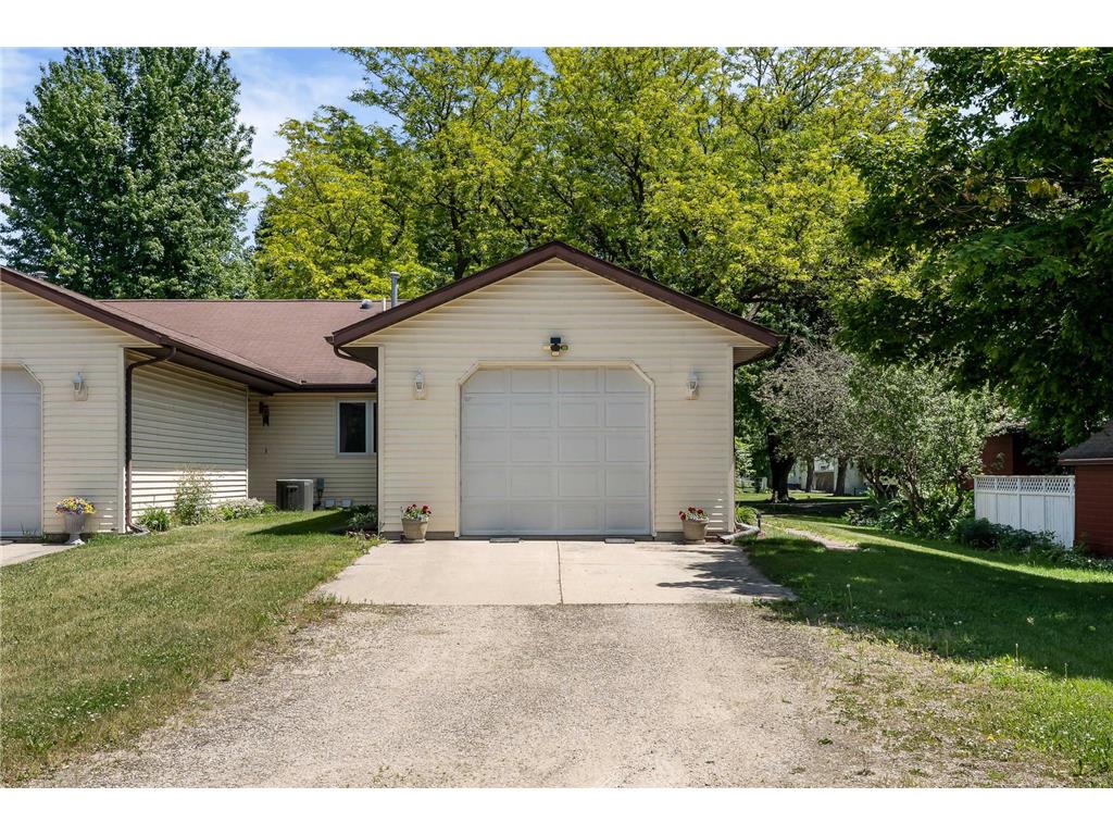 405 S Grant Street Houston MN 55943 7086939 image18