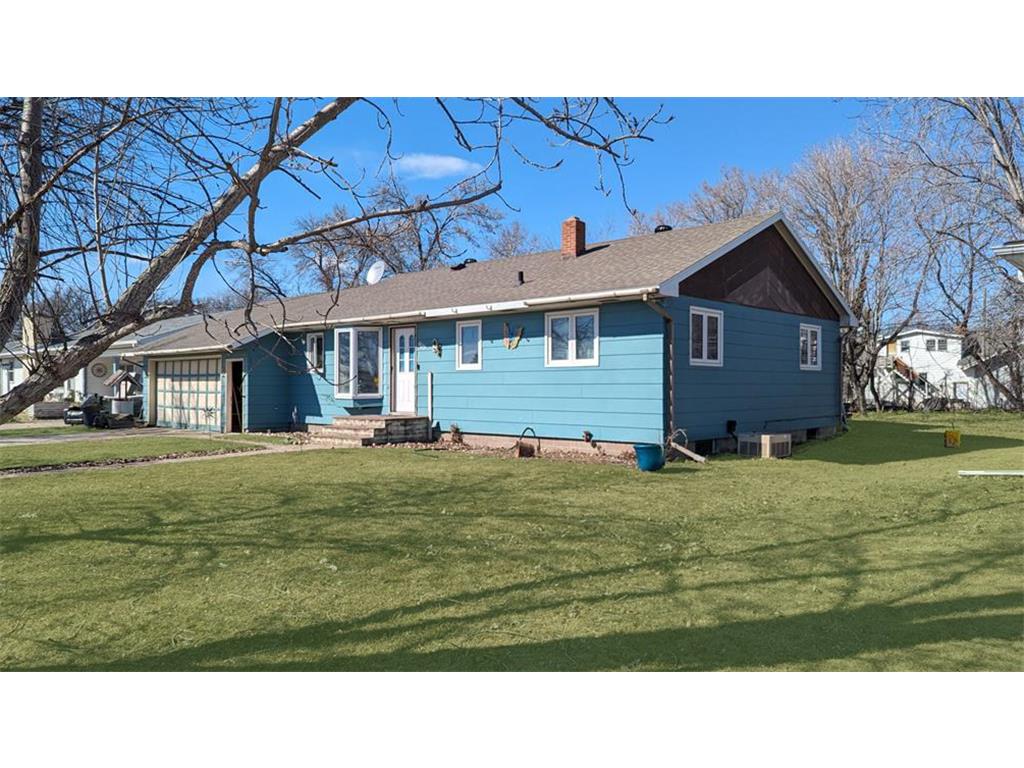 405 W Madison Avenue Mahnomen MN 56557 6612624 image1