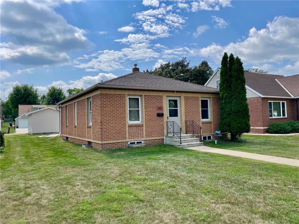 405 W Van Dusen Street Springfield MN 56087 6429771 image1