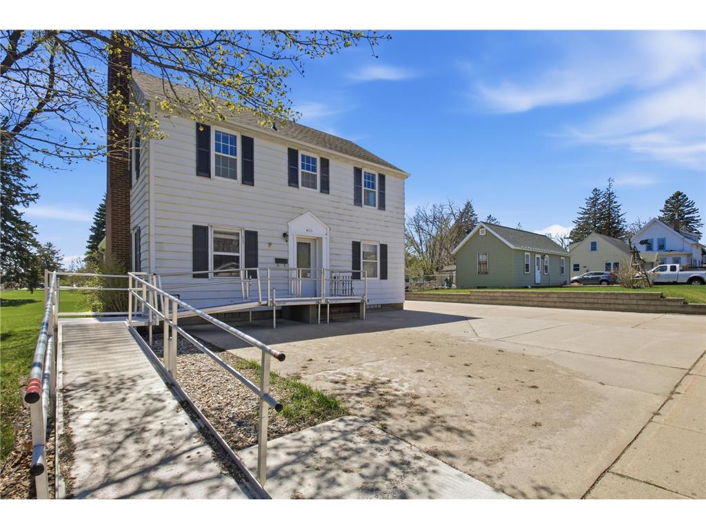 405 Willmar Avenue SW Willmar MN 56201 7062620 image2