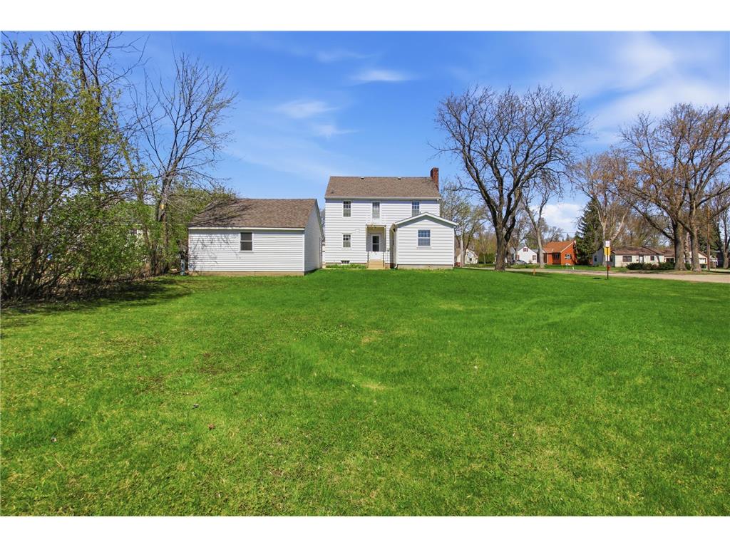 405 Willmar Avenue SW Willmar MN 56201 7062620 image4