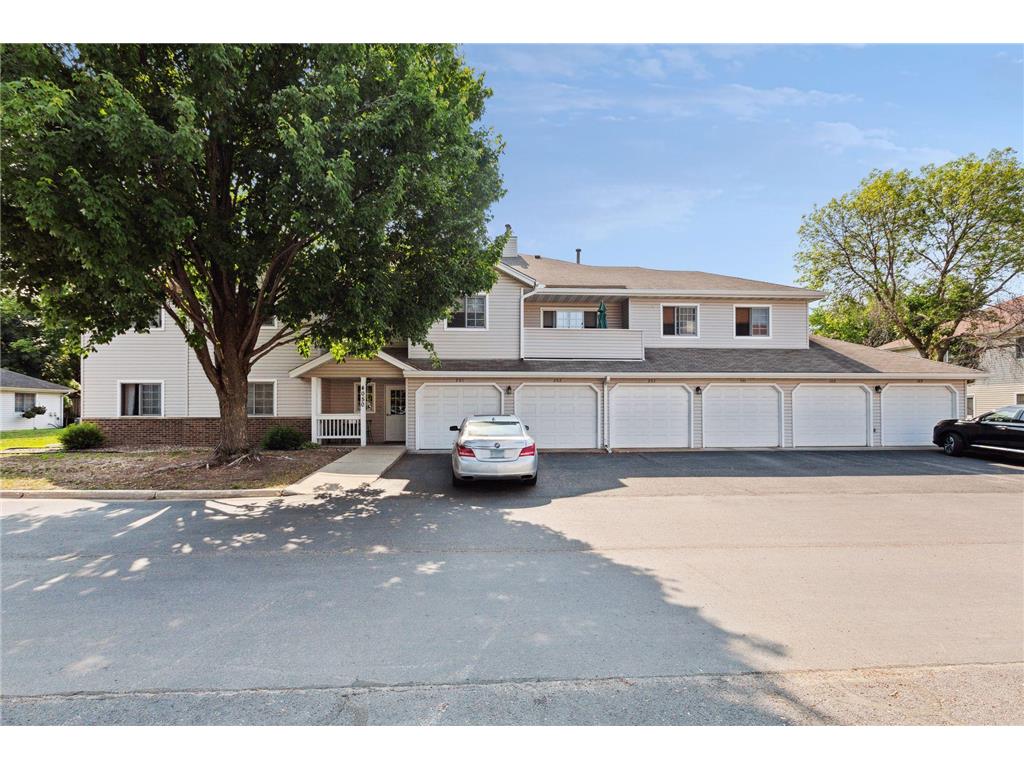 4050 Maureen Drive NE #102 Columbia Heights MN 55421 6340384 image1