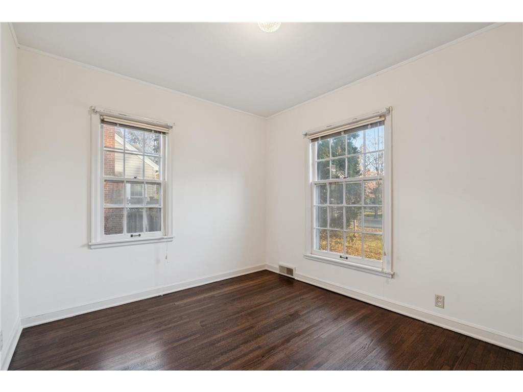 4050 Wooddale Avenue S Saint Louis Park MN 55416 6814469 image8