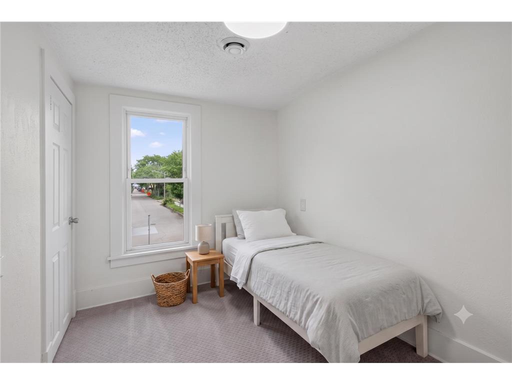 4051 Bryant Avenue N Minneapolis MN 55412 7102428 image10