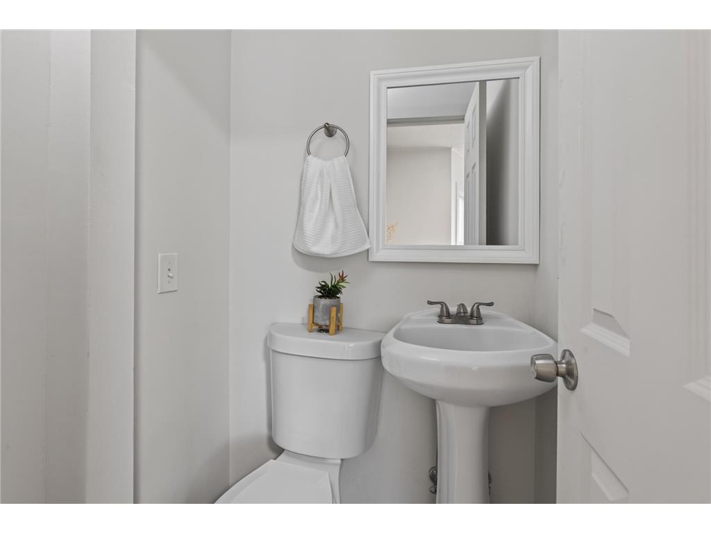 4051 Bryant Avenue N Minneapolis MN 55412 7102428 image7